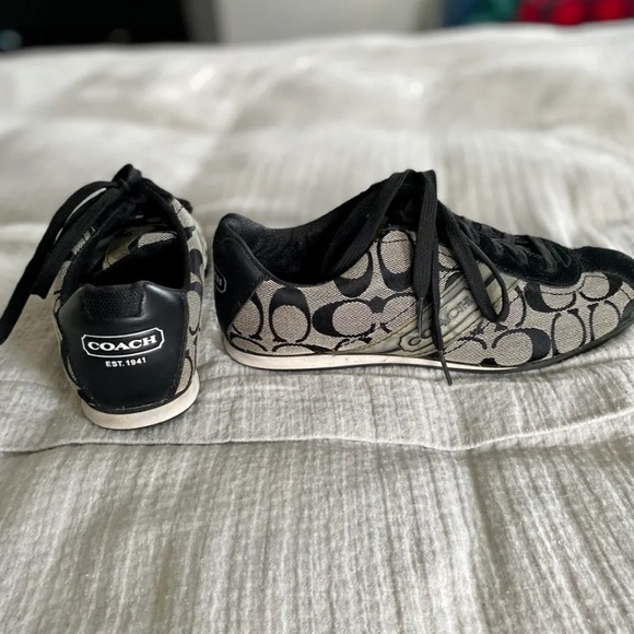 Coach tennis shoes - Picture 2 of 2